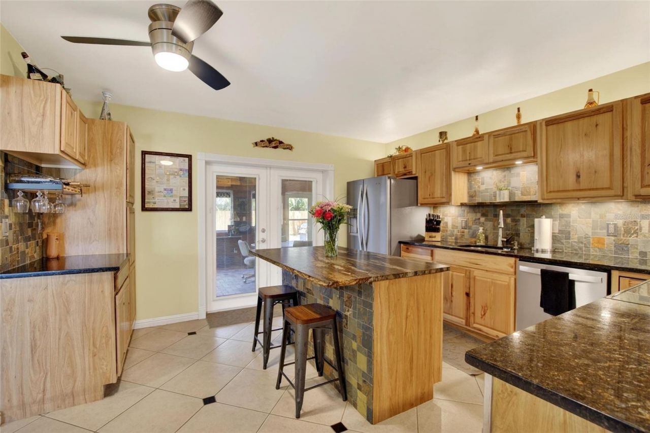 3779 Benson Avenue N, Saint Petersburg, FL 33713 Photo