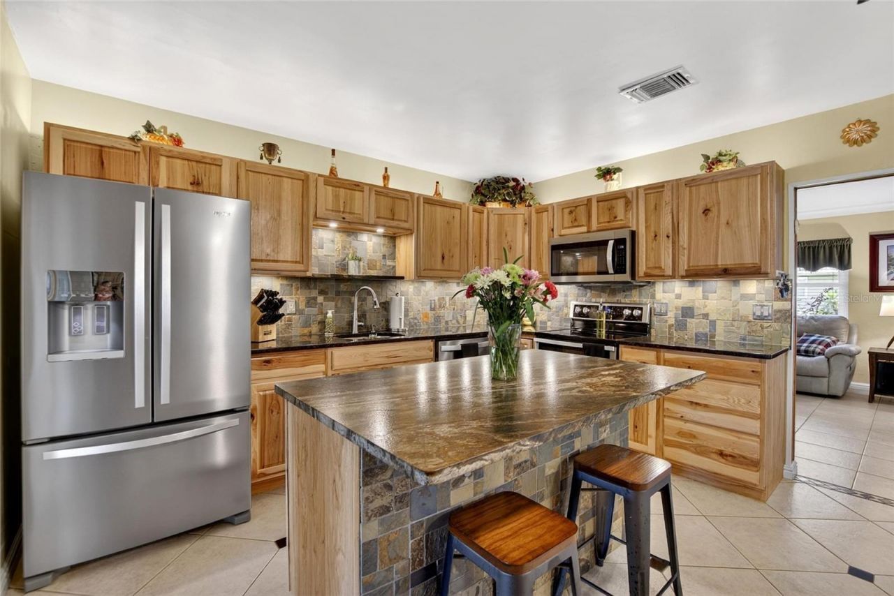 3779 Benson Avenue N, Saint Petersburg, FL 33713 Photo