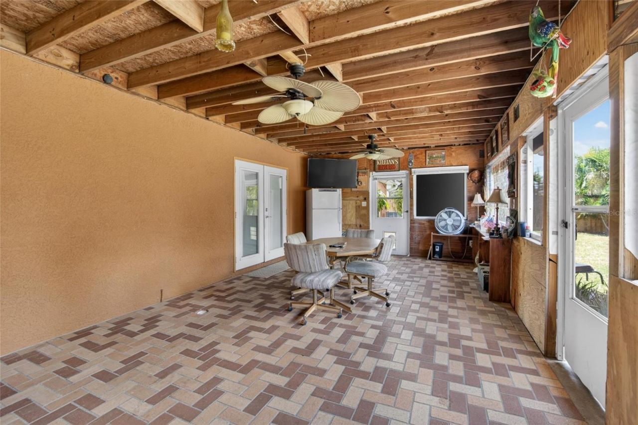 3779 Benson Avenue N, Saint Petersburg, FL 33713 Photo