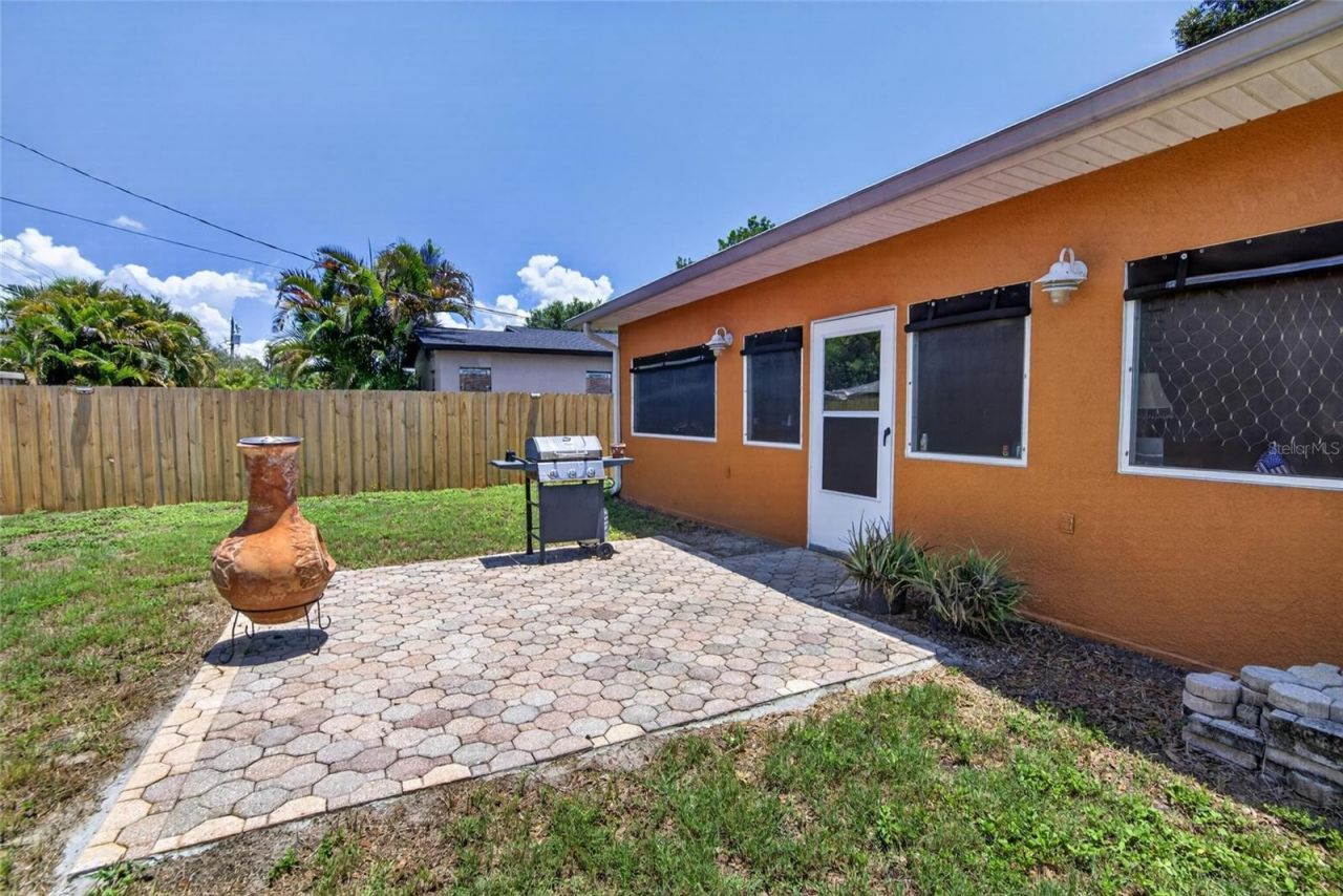 3779 Benson Avenue N, Saint Petersburg, FL 33713 Photo