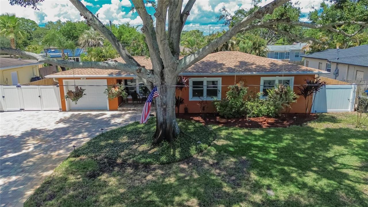3779 Benson Avenue N, Saint Petersburg, FL 33713 Photo