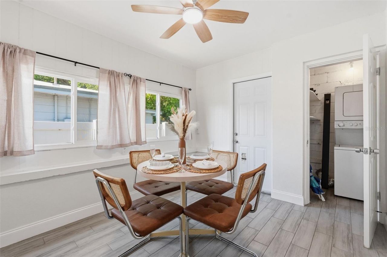 2855 Valencia Way S, Saint Petersburg, FL 33705 Photo