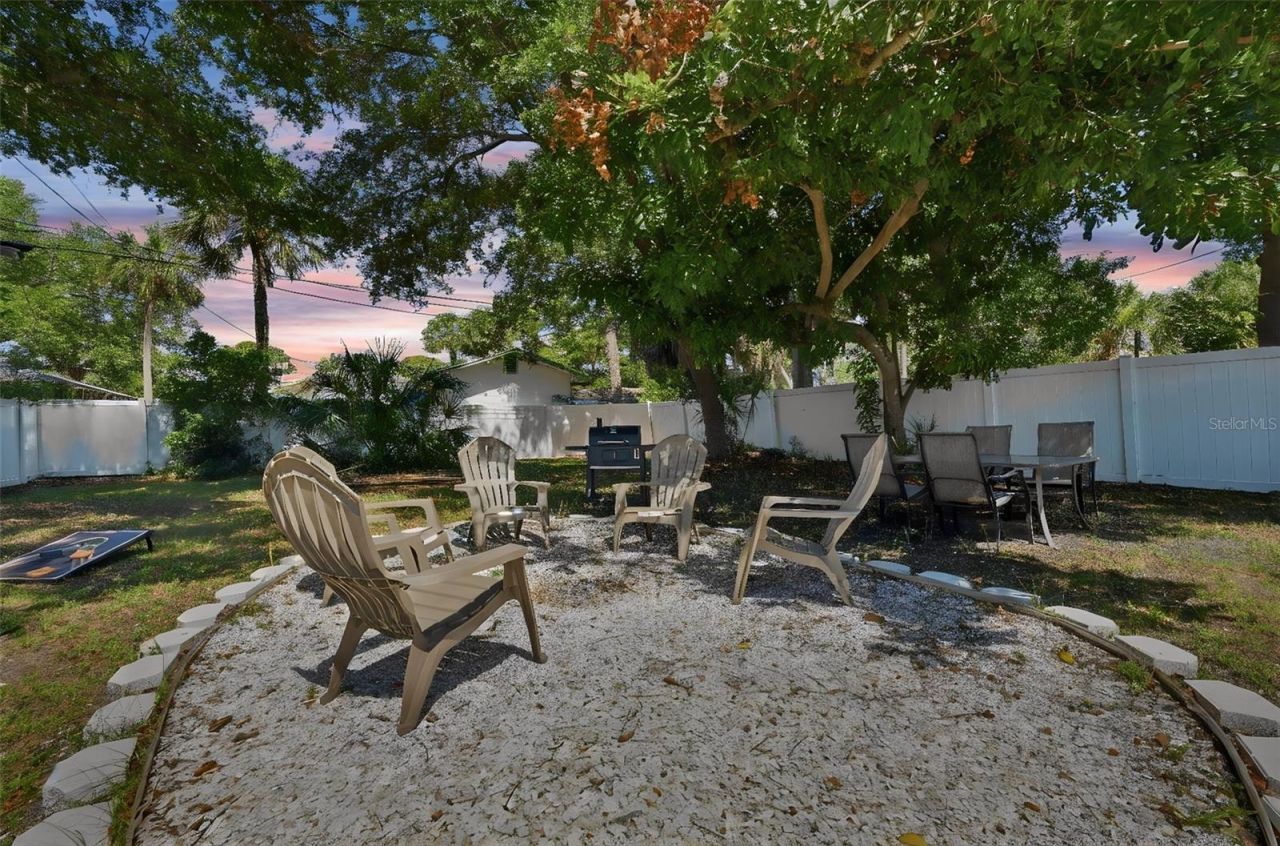 2855 Valencia Way S, Saint Petersburg, FL 33705 Photo