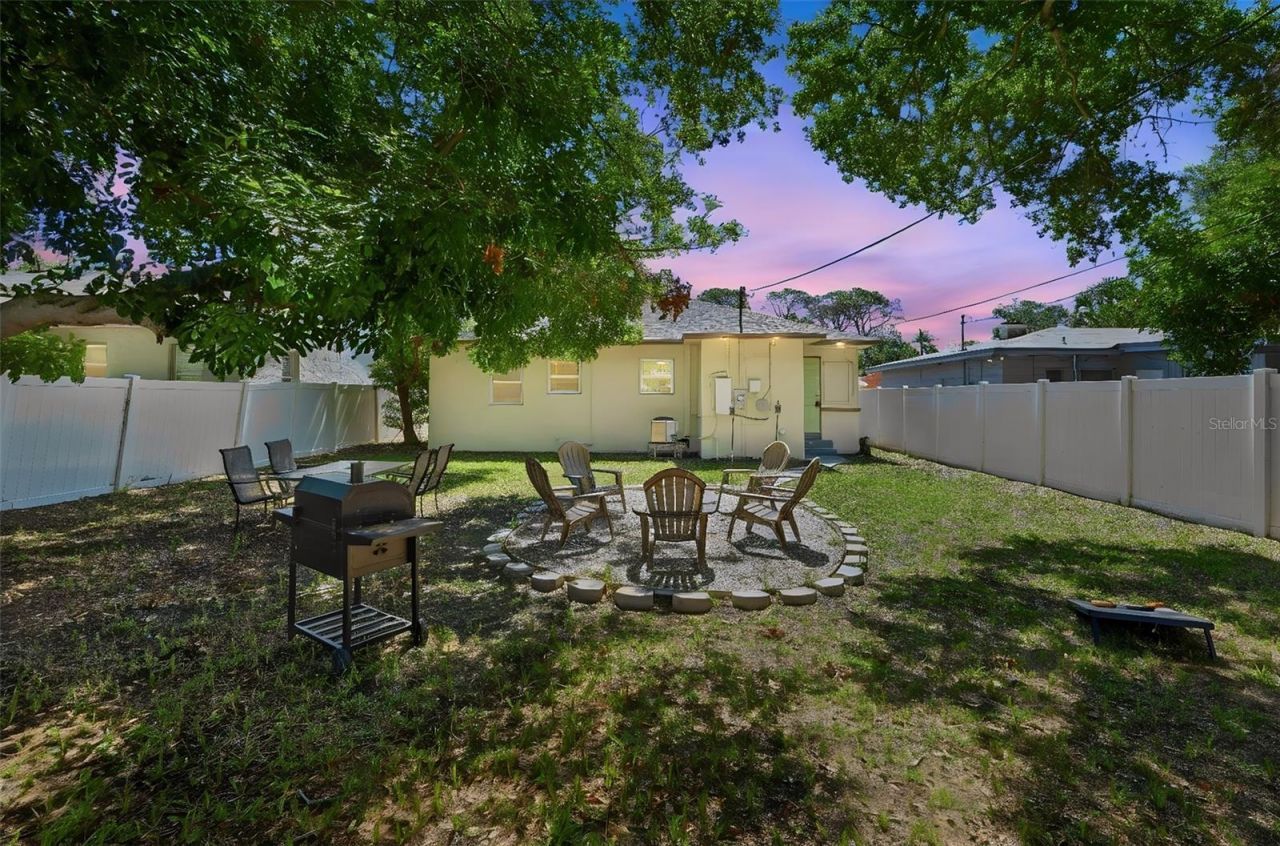2855 Valencia Way S, Saint Petersburg, FL 33705 Photo