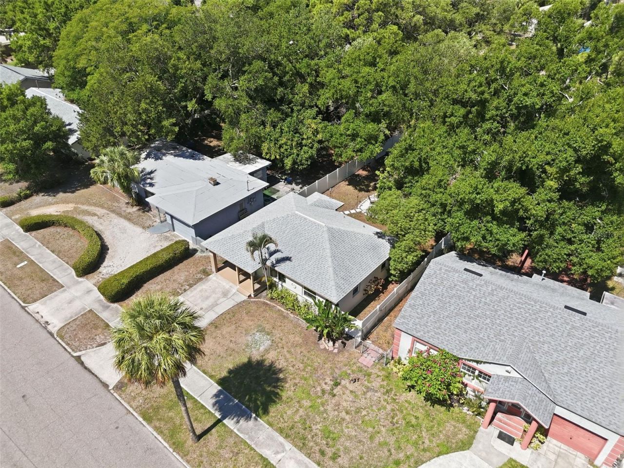 2855 Valencia Way S, Saint Petersburg, FL 33705 Photo