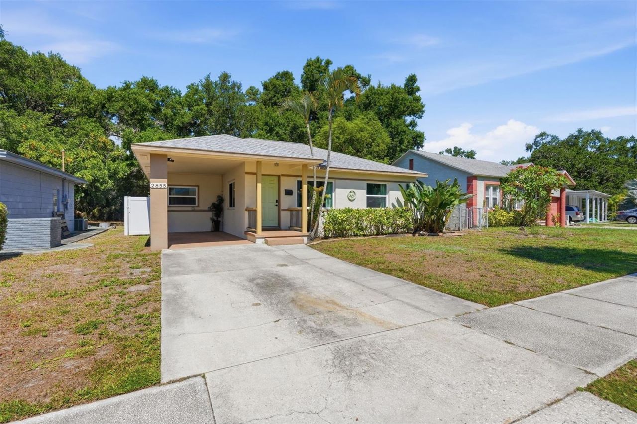 2855 Valencia Way S, Saint Petersburg, FL 33705 Photo