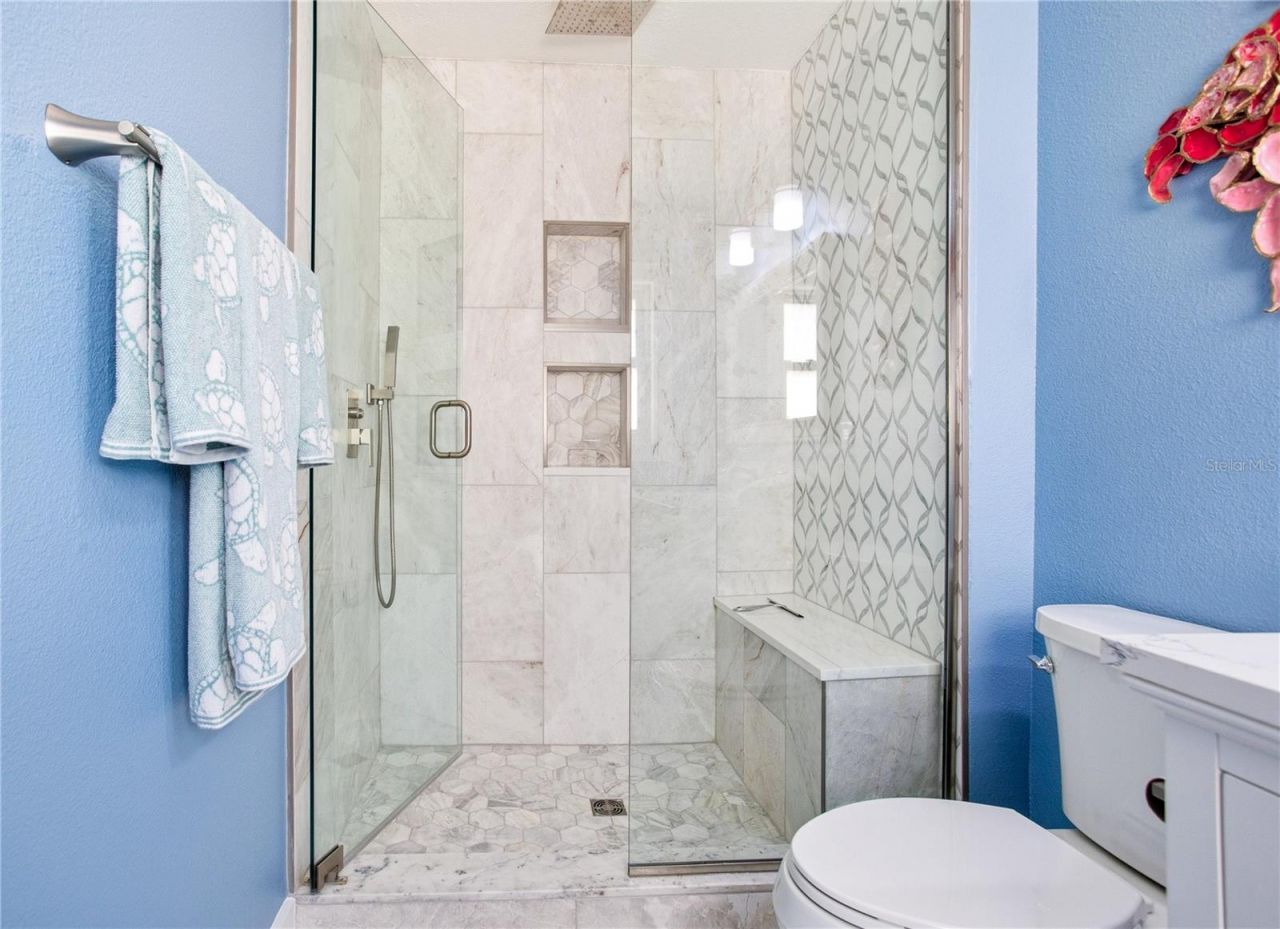 547 Johns Pass Avenue, Madeira Beach, FL 33708 Photo