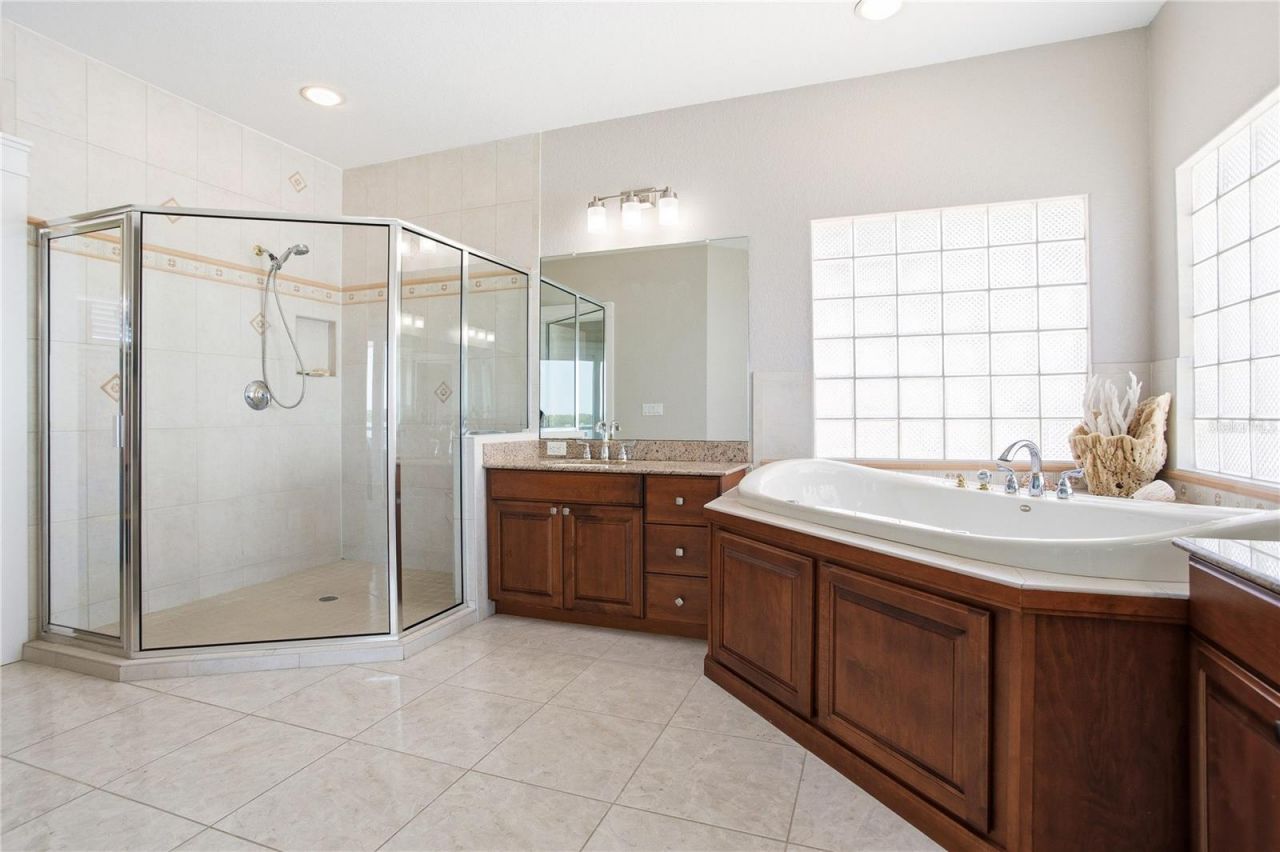 547 Johns Pass Avenue, Madeira Beach, FL 33708 Photo