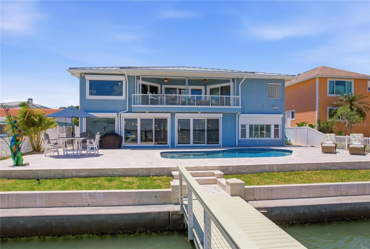 547 Johns Pass Avenue, Madeira Beach, FL 33708 Photo