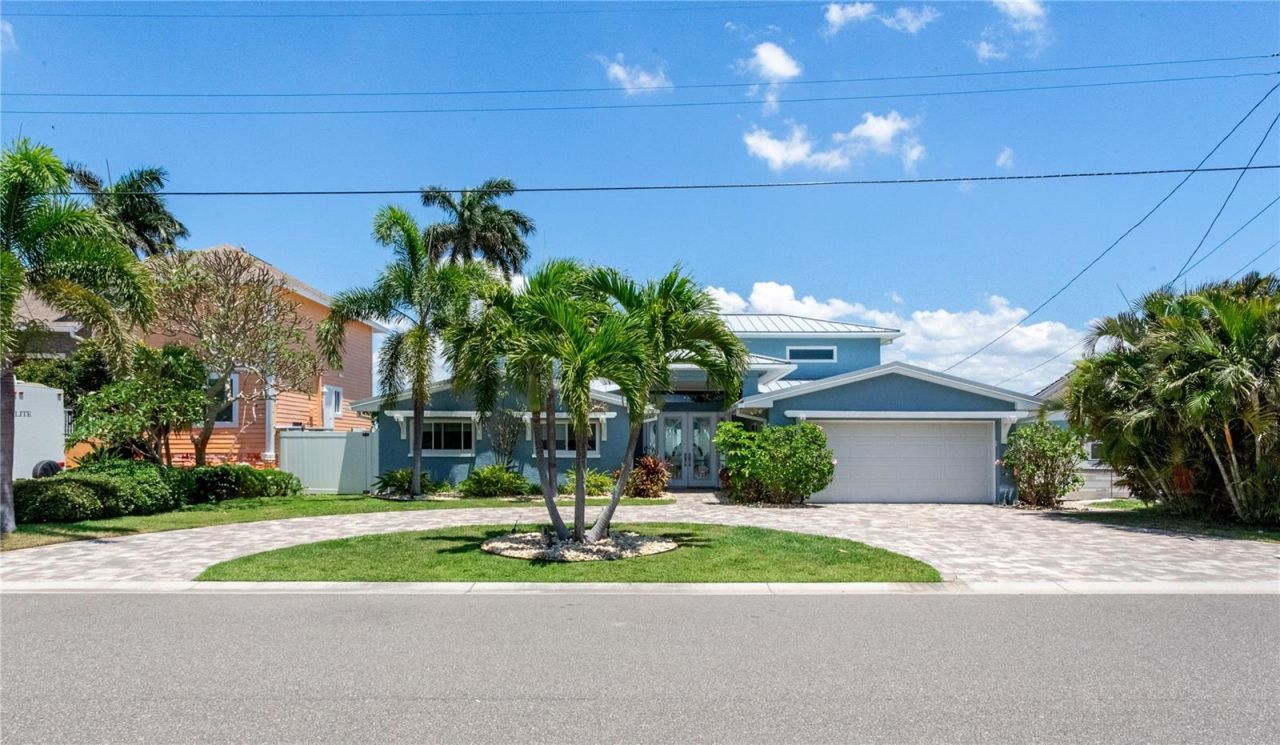 547 Johns Pass Avenue, Madeira Beach, FL 33708 Photo