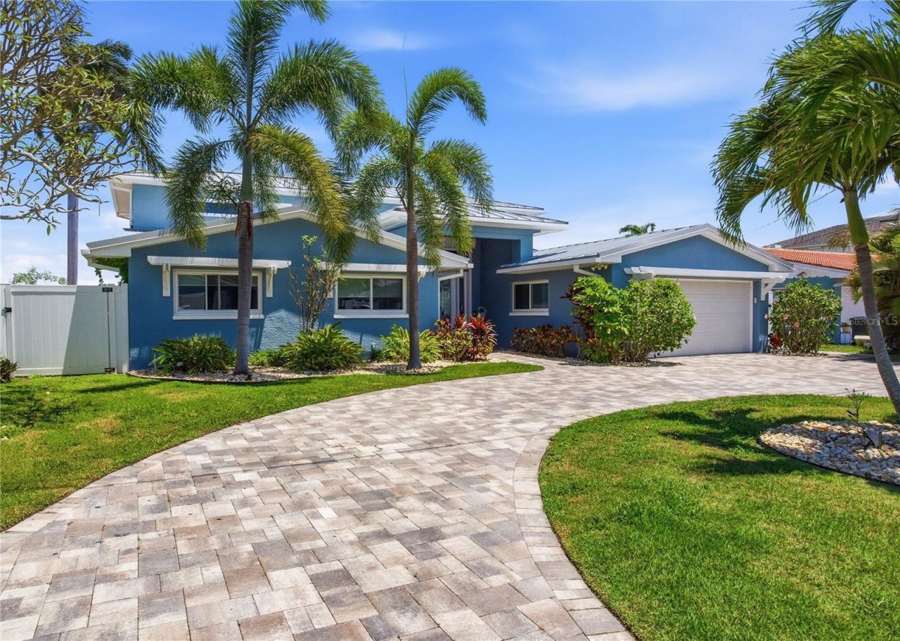 547 Johns Pass Avenue, Madeira Beach, FL 33708 Photo