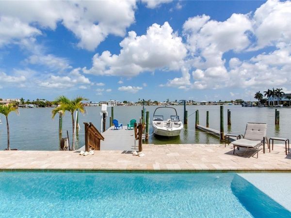 330 173RD AVENUE E, NORTH REDINGTON BEACH, FL 33708