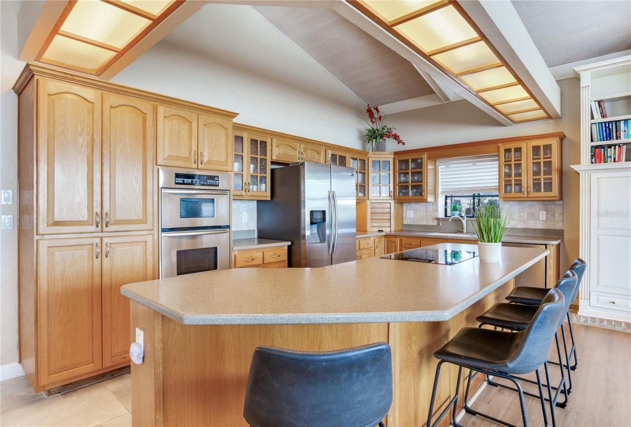 330 173rd Avenue E, North Redington Beach, FL 33708 Photo