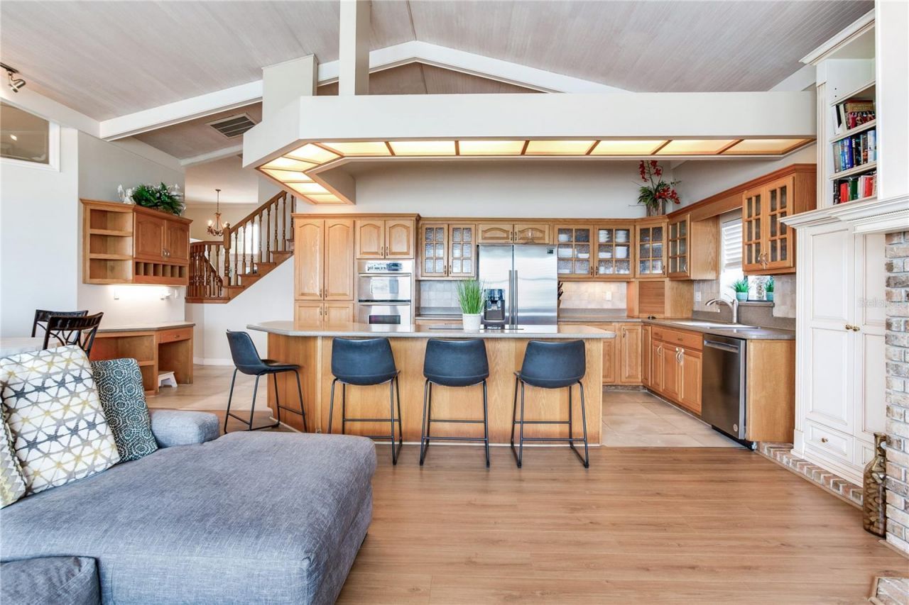 330 173rd Avenue E, North Redington Beach, FL 33708 Photo