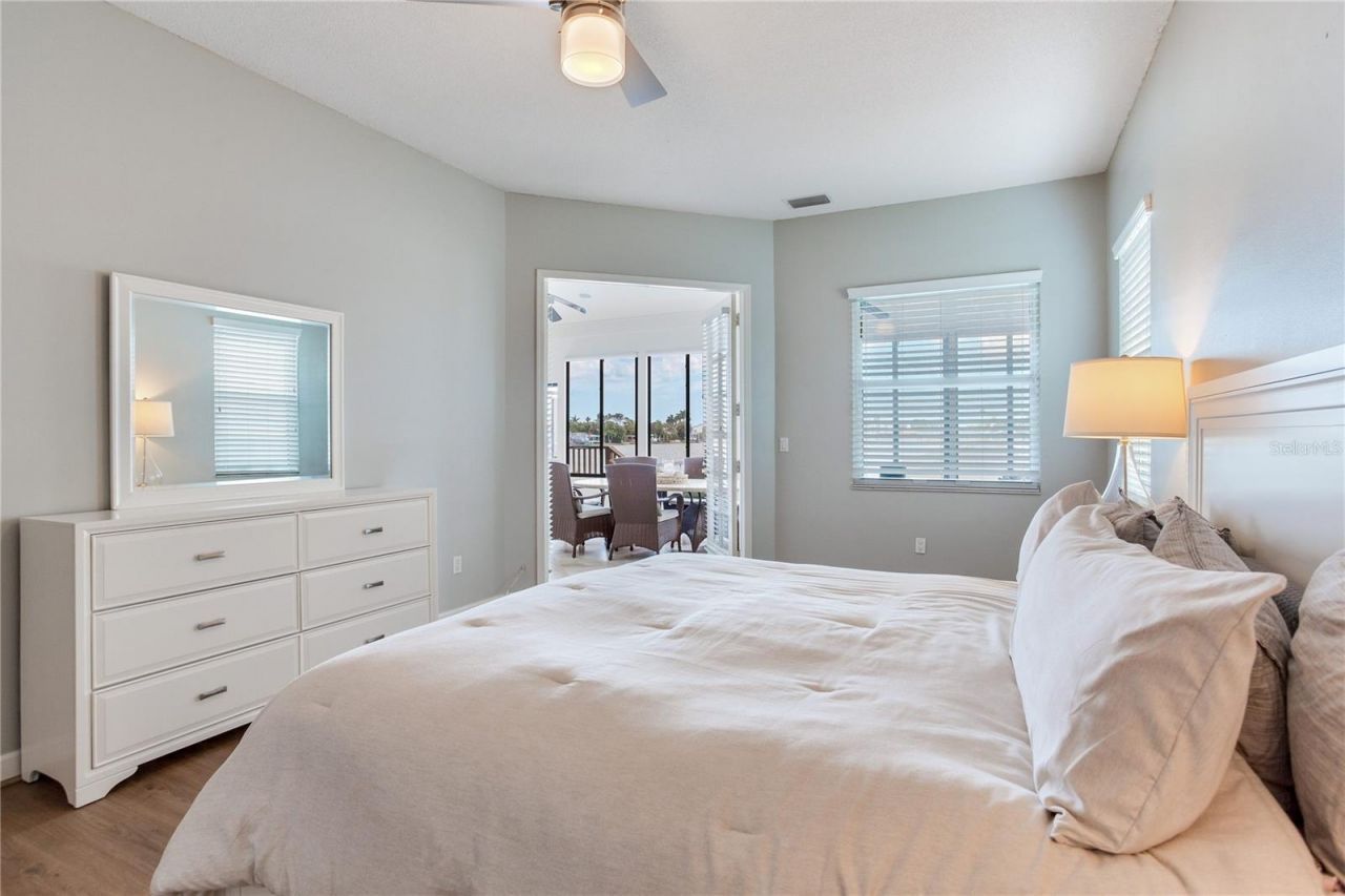 330 173rd Avenue E, North Redington Beach, FL 33708 Photo