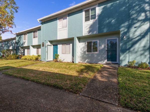 195 114TH AVENUE NE, Unit 195, ST PETERSBURG, FL 33716