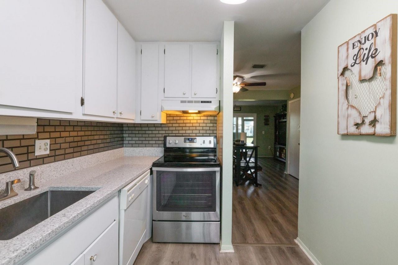 195 114th Avenue Ne, Unit 195, Saint Petersburg, FL 33716 Photo