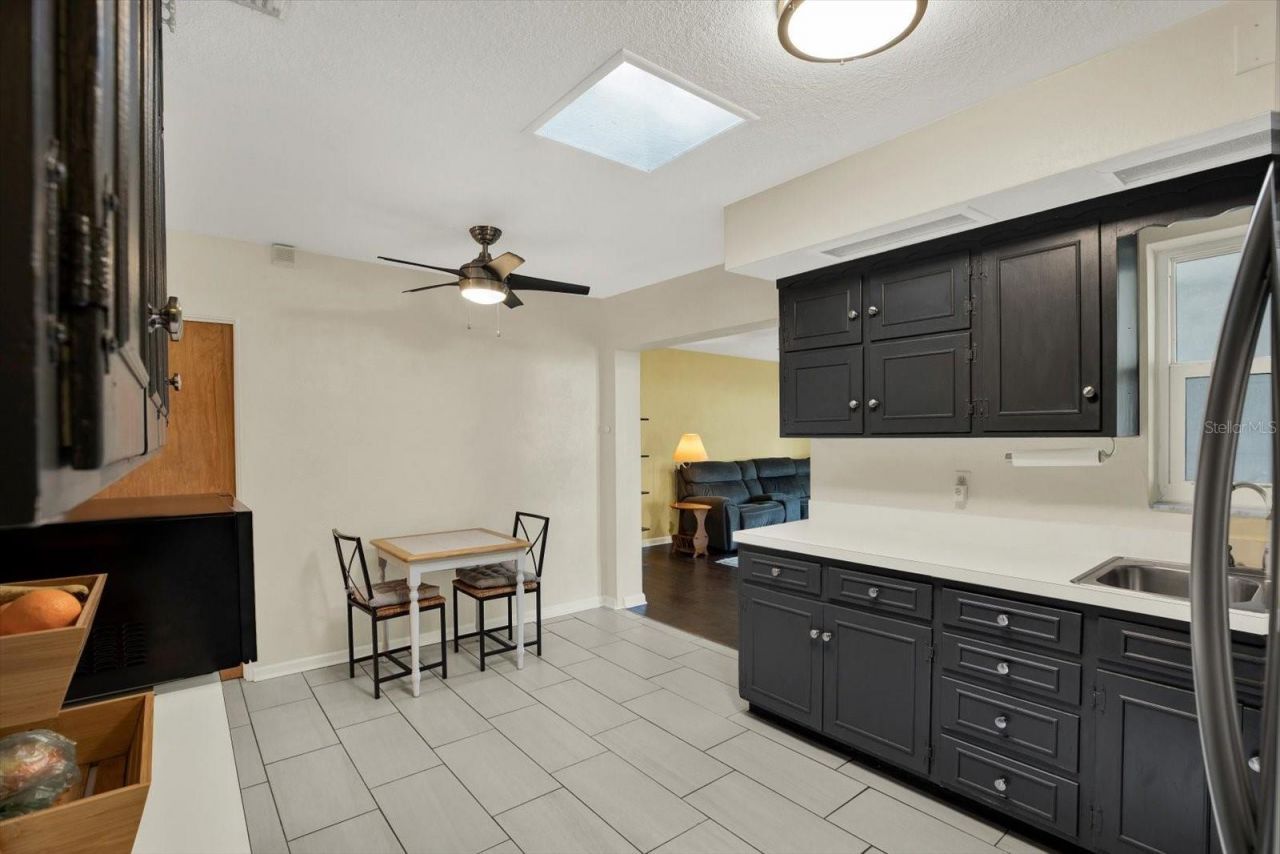 6240 39th Avenue N, Saint Petersburg, FL 33709 Photo