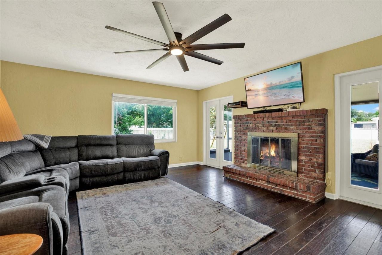 6240 39th Avenue N, Saint Petersburg, FL 33709 Photo