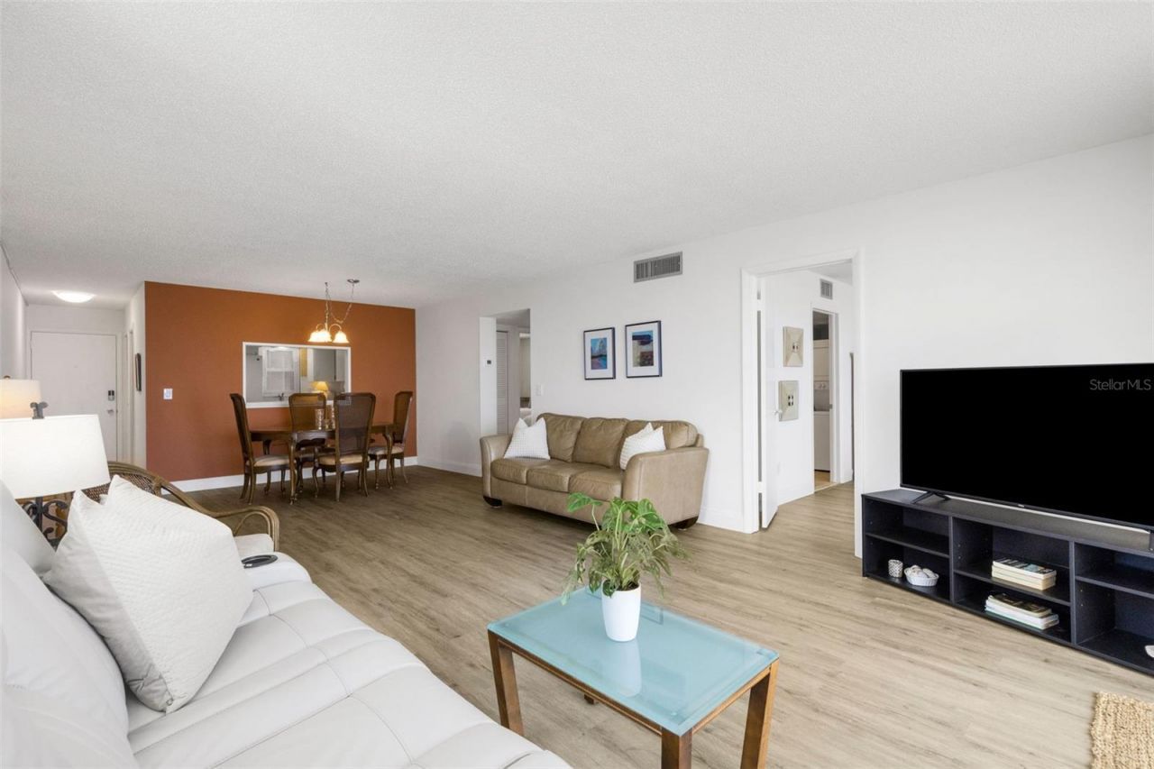 7665 Sun Island Drive S, Unit 407, South Pasadena, FL 33707 Photo
