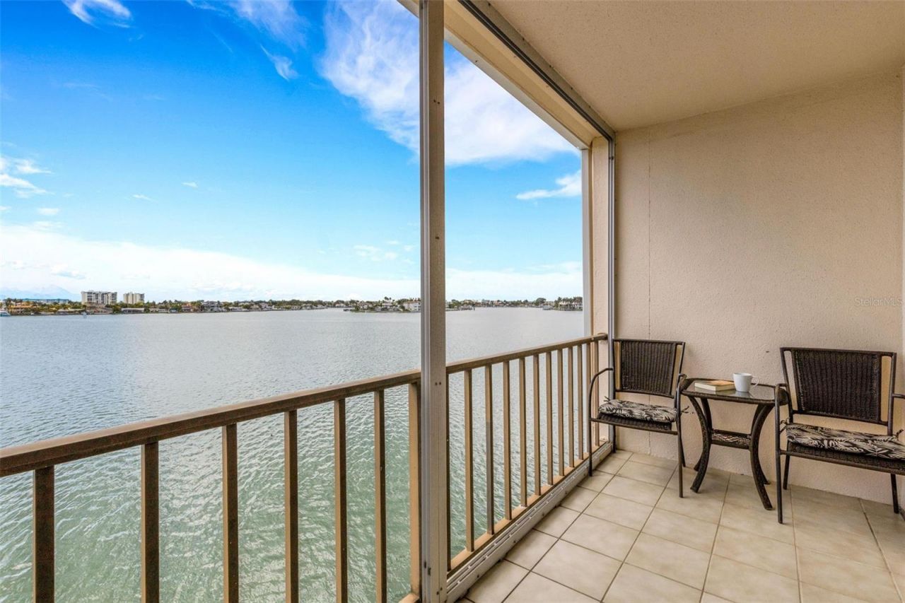 7665 Sun Island Drive S, Unit 407, South Pasadena, FL 33707 Photo
