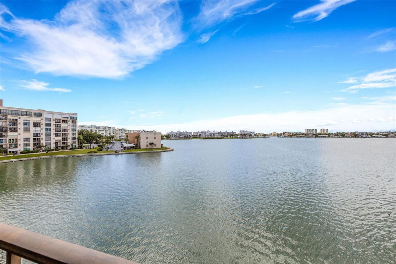 7665 Sun Island Drive S, Unit 407, South Pasadena, FL 33707 Photo