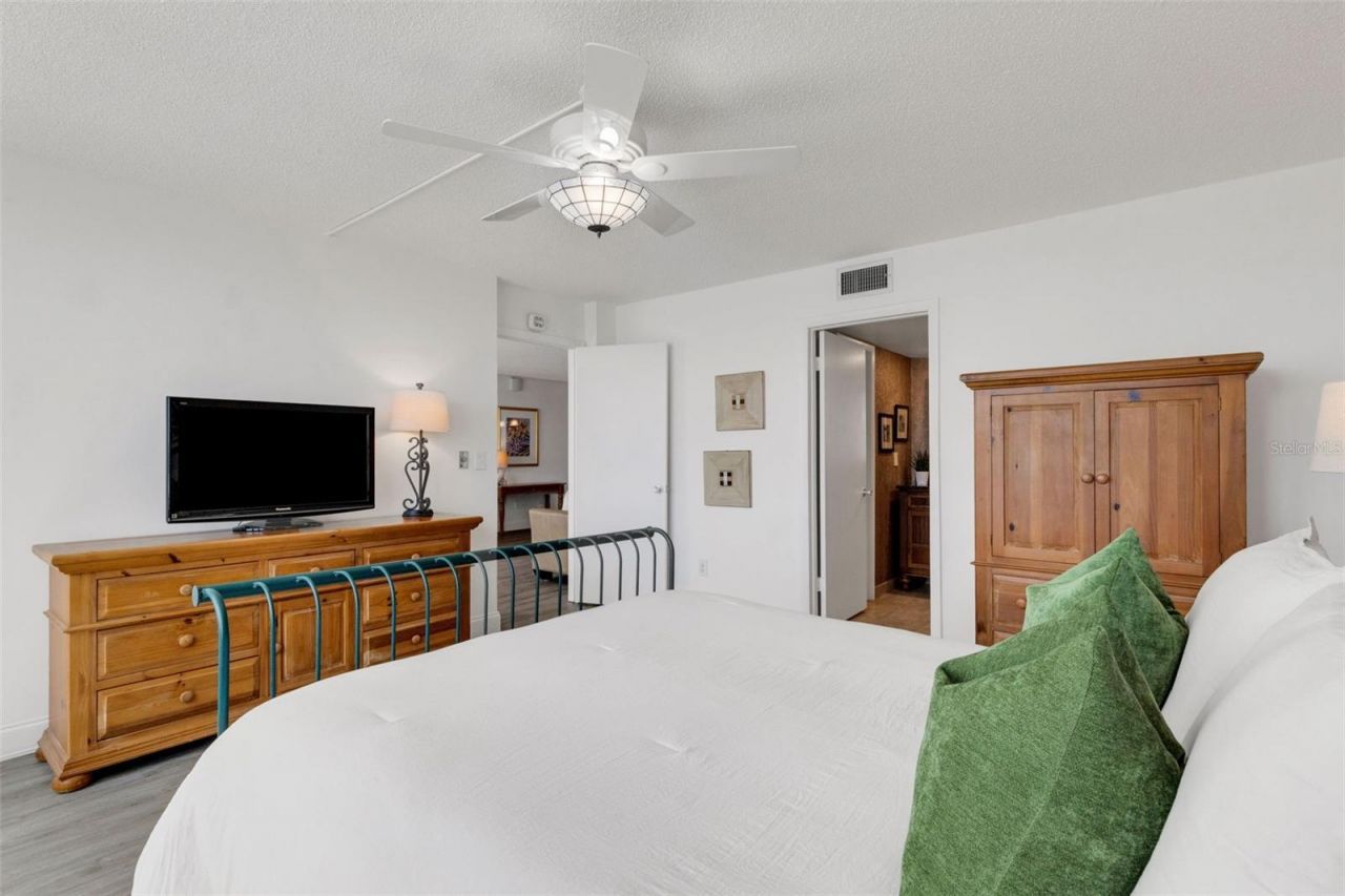7665 Sun Island Drive S, Unit 407, South Pasadena, FL 33707 Photo