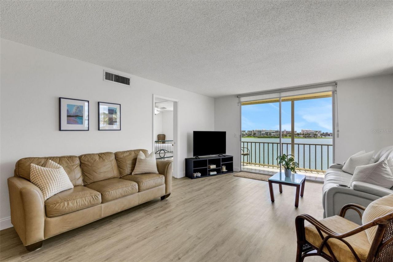7665 Sun Island Drive S, Unit 407, South Pasadena, FL 33707 Photo