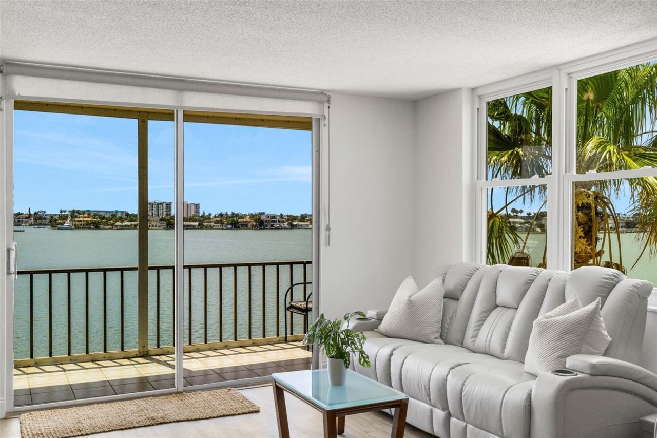 7665 Sun Island Drive S, Unit 407, South Pasadena, FL 33707 Photo