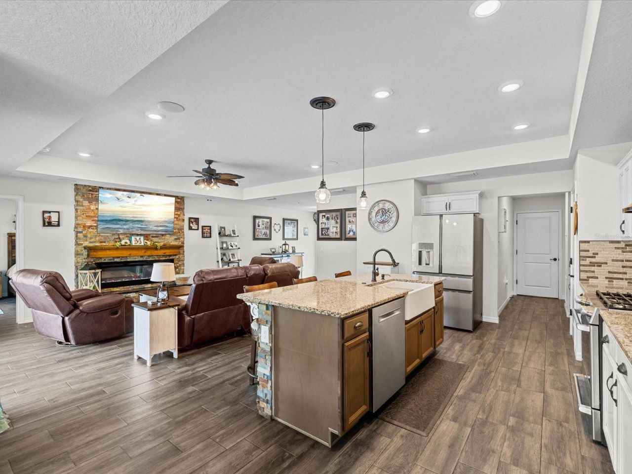 11051 Mirage Avenue , Weeki Wachee, FL 34614 Photo