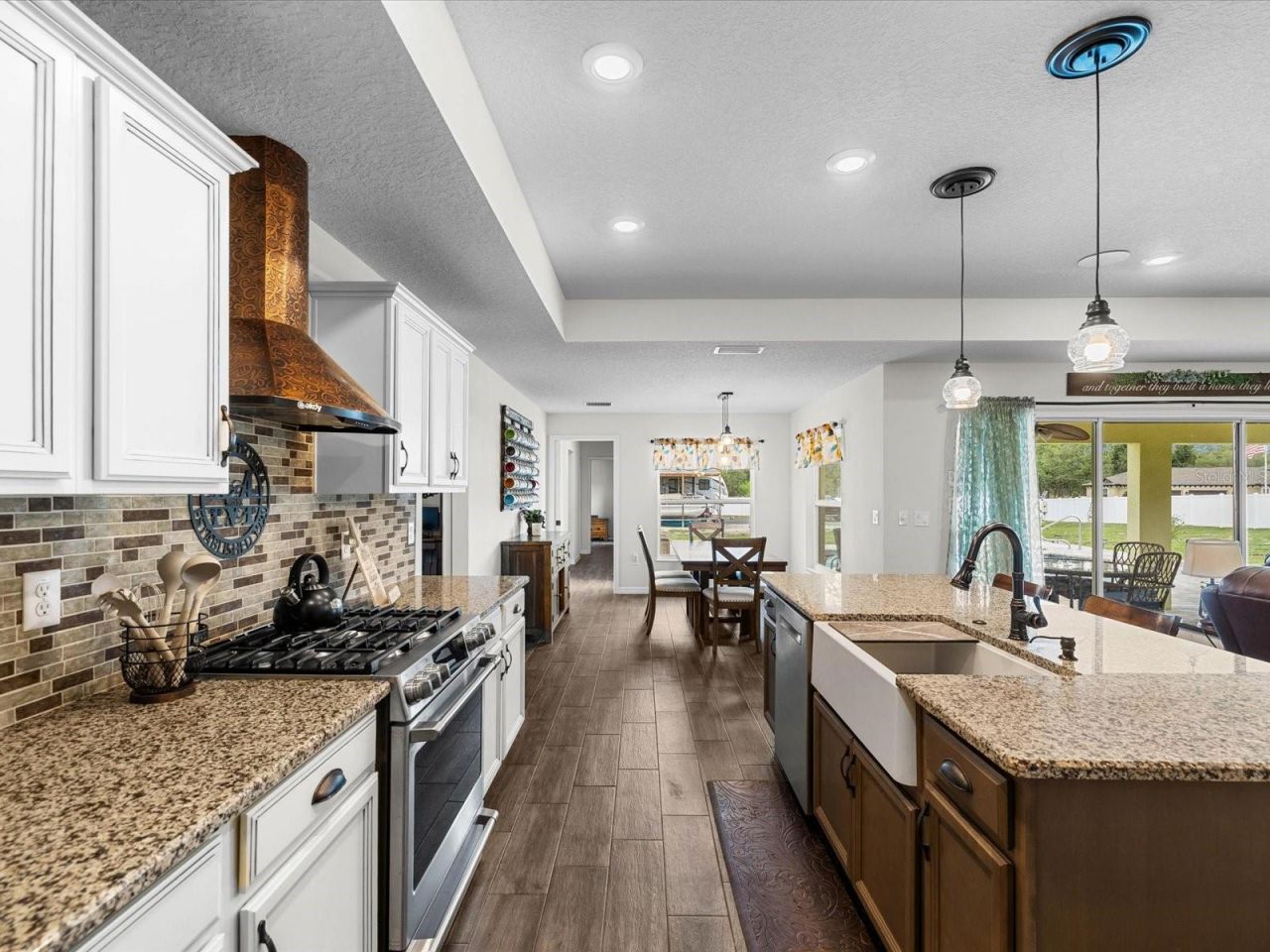 11051 Mirage Avenue , Weeki Wachee, FL 34614 Photo