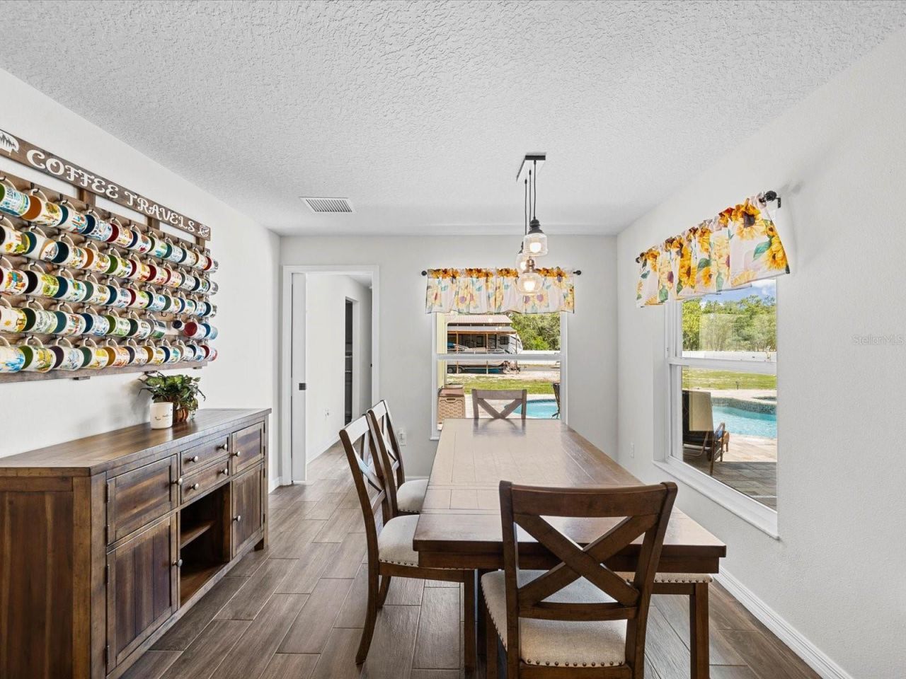11051 Mirage Avenue , Weeki Wachee, FL 34614 Photo