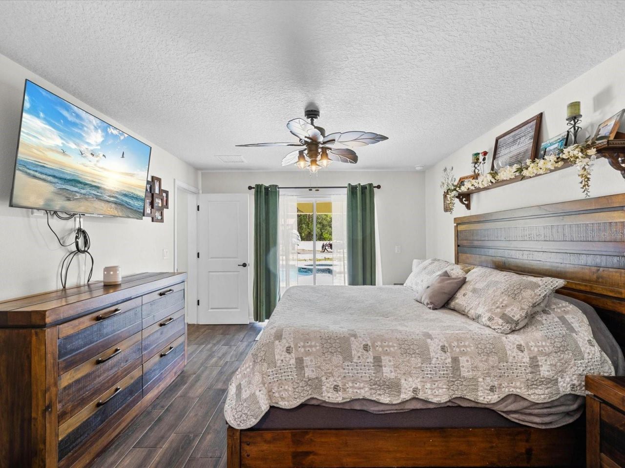 11051 Mirage Avenue , Weeki Wachee, FL 34614 Photo