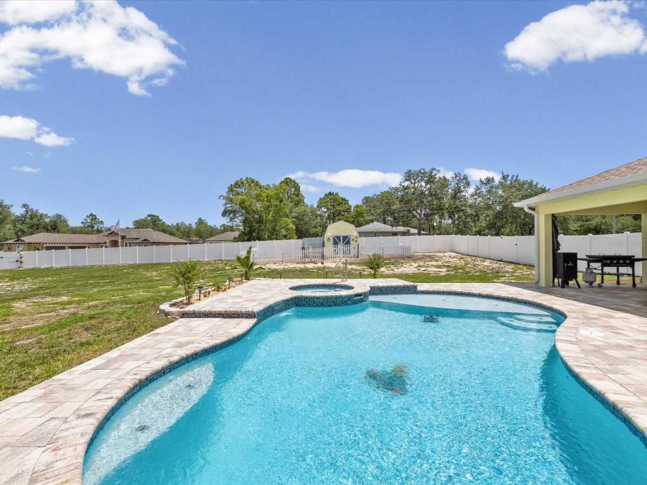 11051 Mirage Avenue , Weeki Wachee, FL 34614 Photo