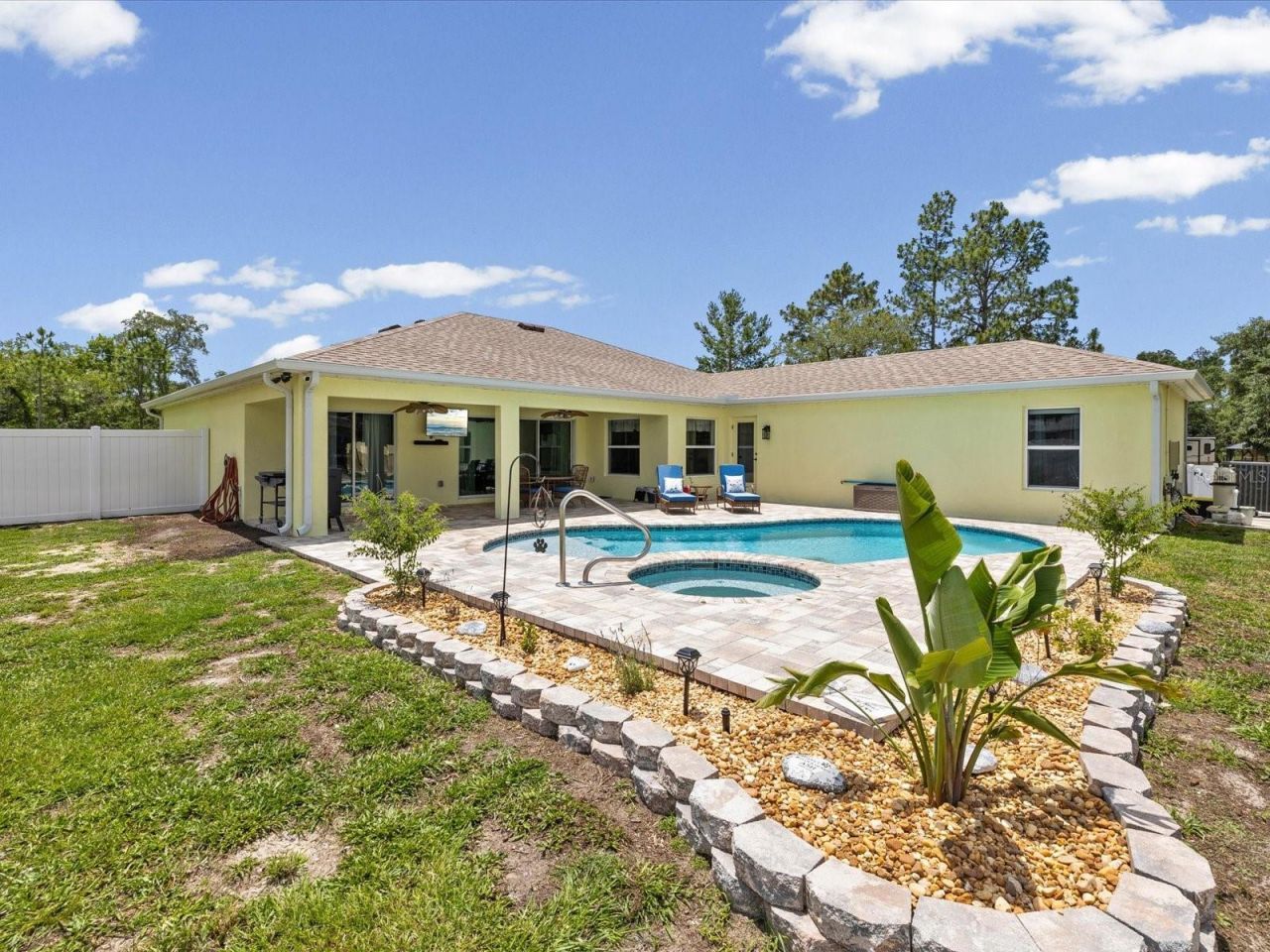 11051 Mirage Avenue , Weeki Wachee, FL 34614 Photo