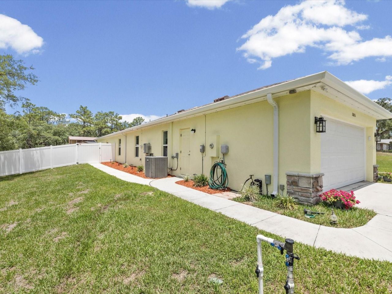 11051 Mirage Avenue , Weeki Wachee, FL 34614 Photo