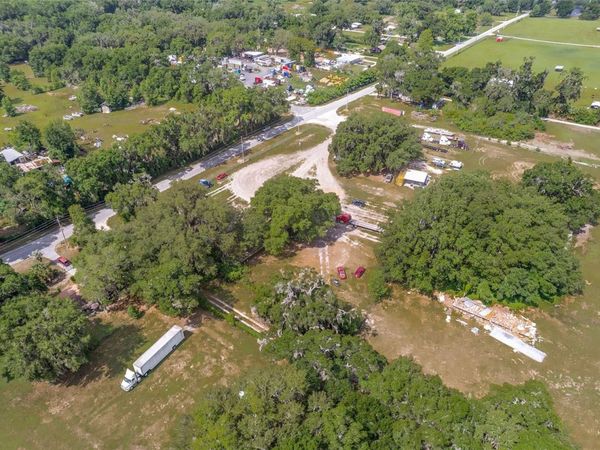 1751 E HIGHWAY 329 , CITRA, FL 32113