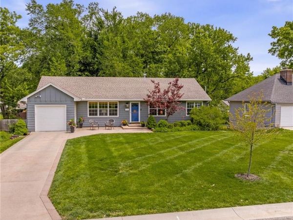 8705 CONSER Street, Overland Park, KS 66212