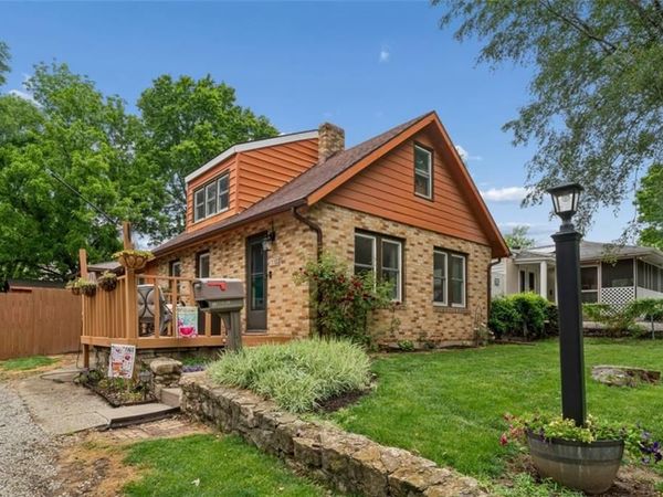 1102 S Leslie Avenue, Independence, MO 64050