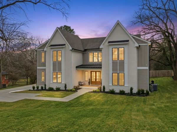 1107 Lipscomb Dr, Nashville, TN 37204