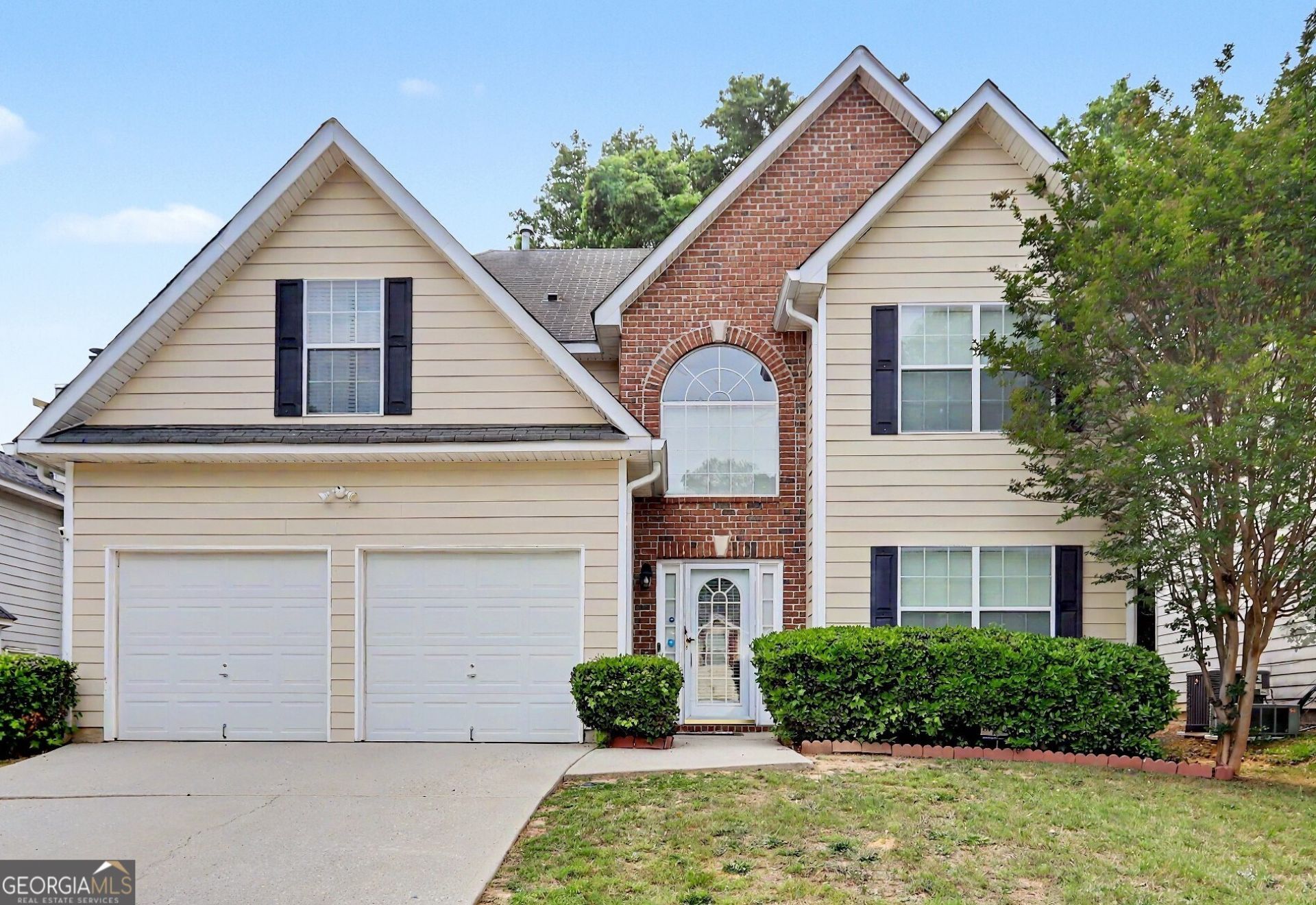 6613 Pamplona Place, South Fulton, GA 30349 Main Photo