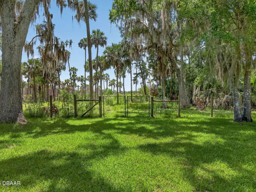 Property Image 100
