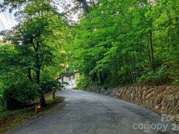 506 Country Club Road, Tryon, NC 28782