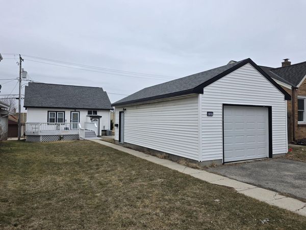 4161 S 3rd St, Milwaukee, WI 53207