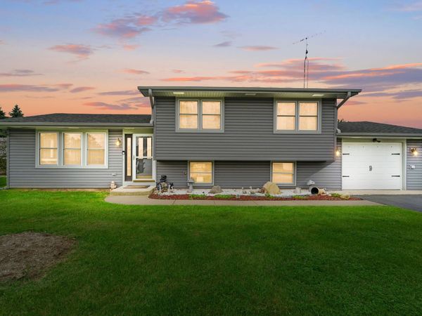 1937 Willow Rd, Twin Lakes, WI 53181