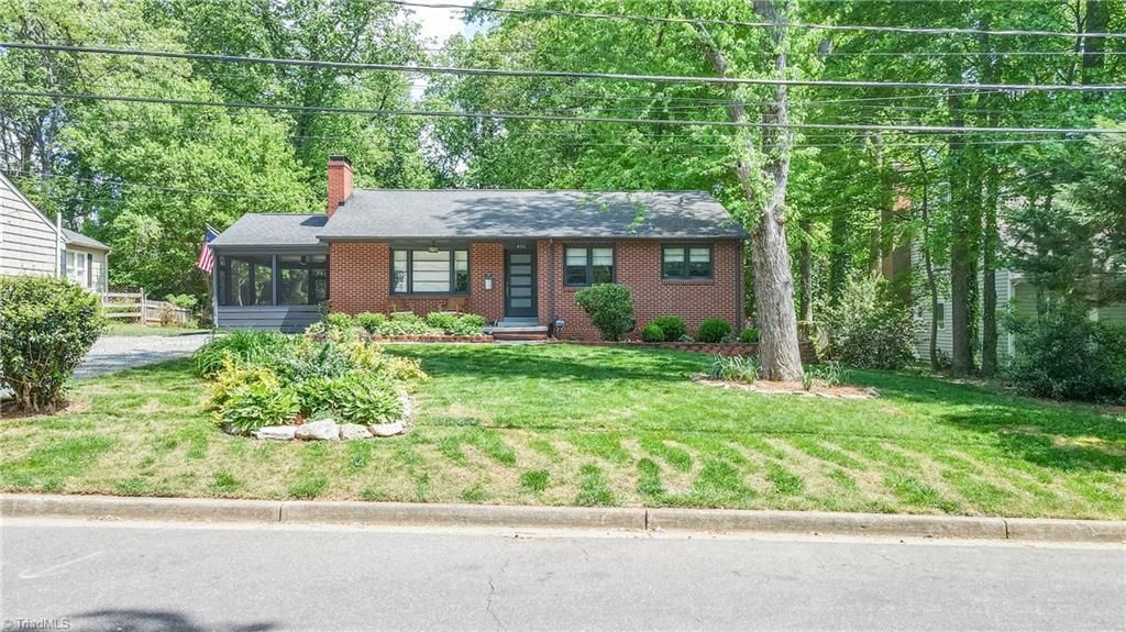 435 Burkewood Drive, Winston-Salem, NC 27104 Main Photo