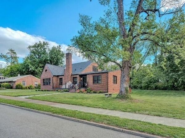 606 N Broad ST, Salem, VA 24153