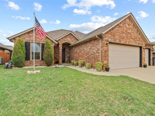 3416 Canton Trail, Yukon, OK 73099