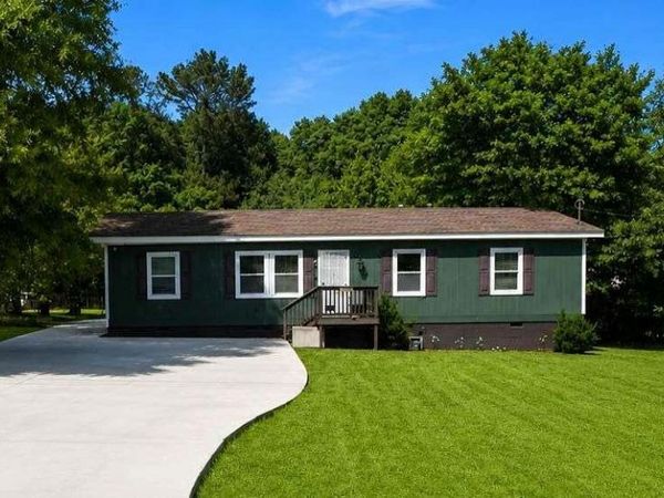 384 Ronthor Drive, Social Circle, GA 30025