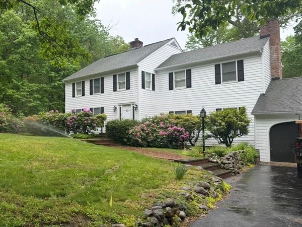 2068 Lansing Place , Muttontown, NY 11791